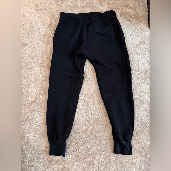 H&M DIVIDED men’s sweatpants - Picture 2 of 4